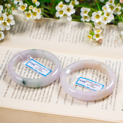 Vòng Cẩm Thạch Màu Trắng Nếp Ánh Tím Bản Hẹ Sang Trọng- Ngọc Trai Trường Thịnh