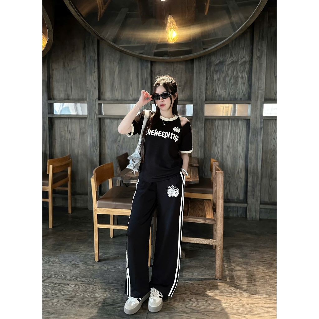 { Deal Mở Bán } Bộ Cộc Tay in Chữ Nổi Phối Sọc Phong Cách Trẻ Trung full size 45-63kg | BigBuy360 - bigbuy360.vn