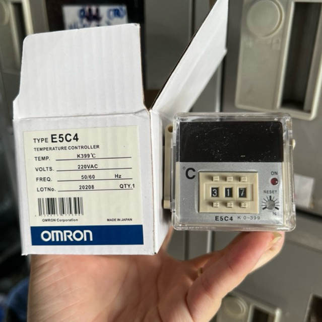 [Loại 1] Đồng hồ điều khiển nhiệt độ E5C4-R20K (0-399ºC