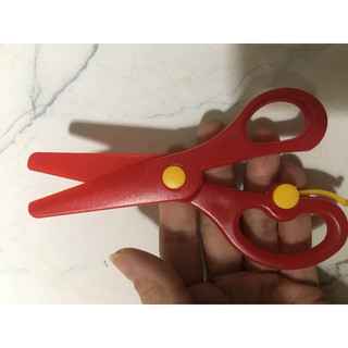 2 Kéo thủ công an toàn cho trẻ