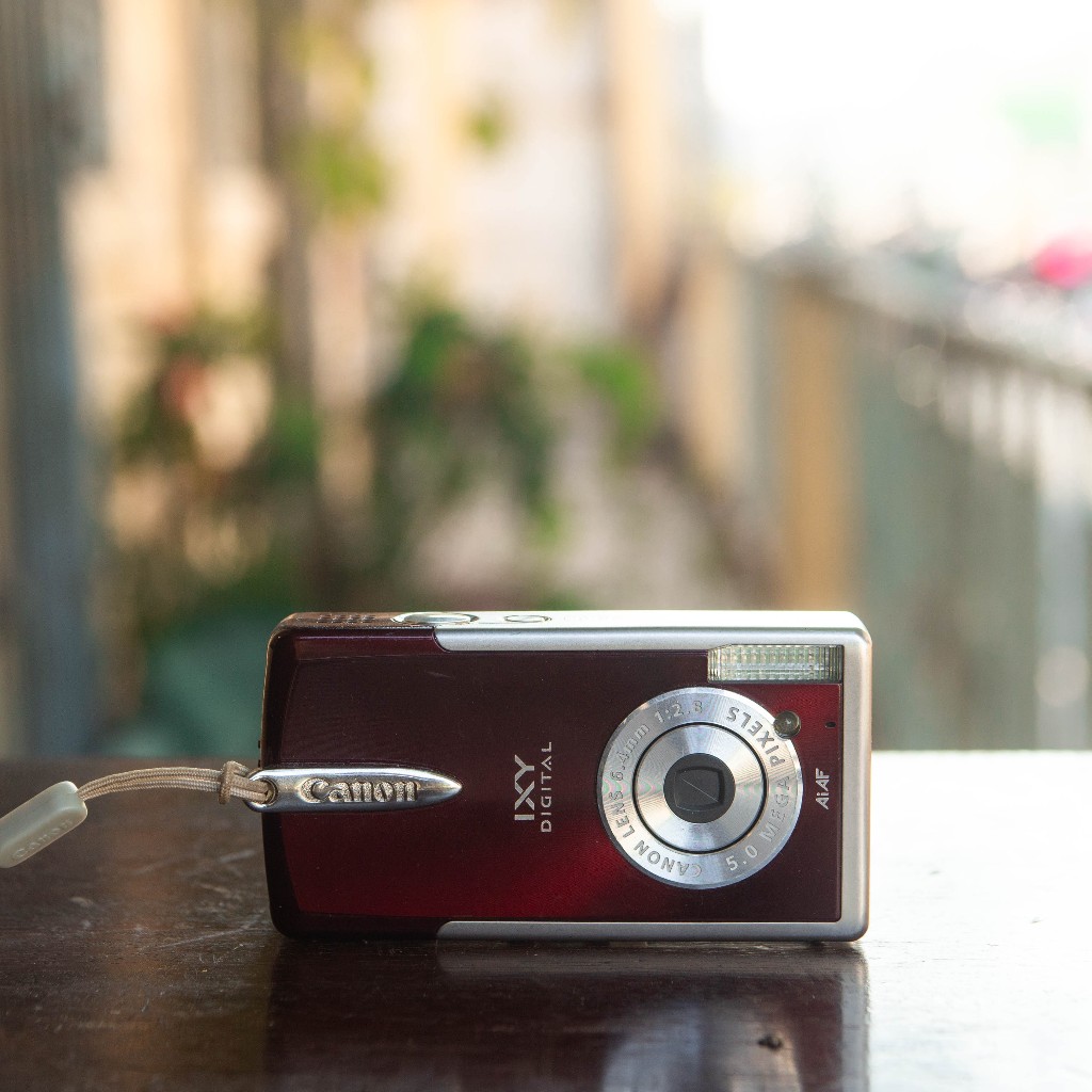 Canon IXY Digital [Digital/ Compact]