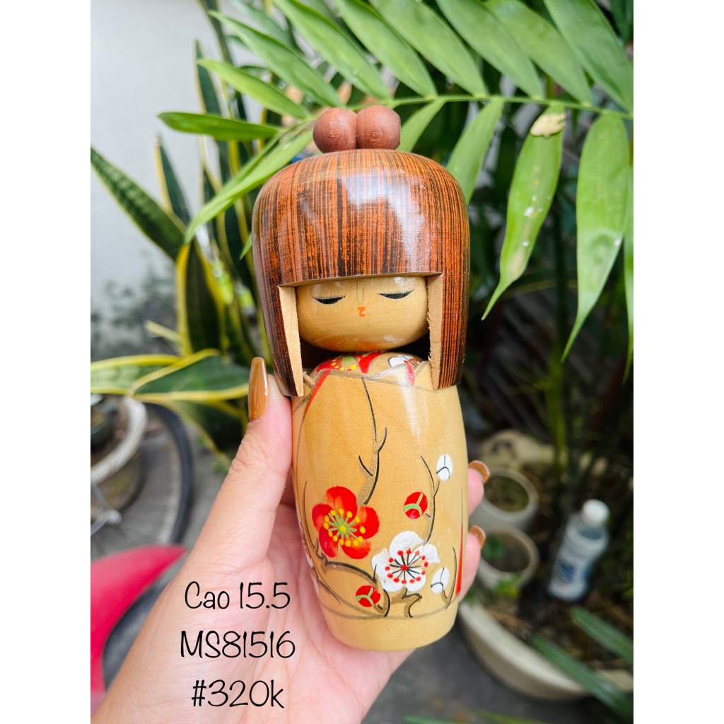 Búp bê gỗ kokeshi Nhật Bản
