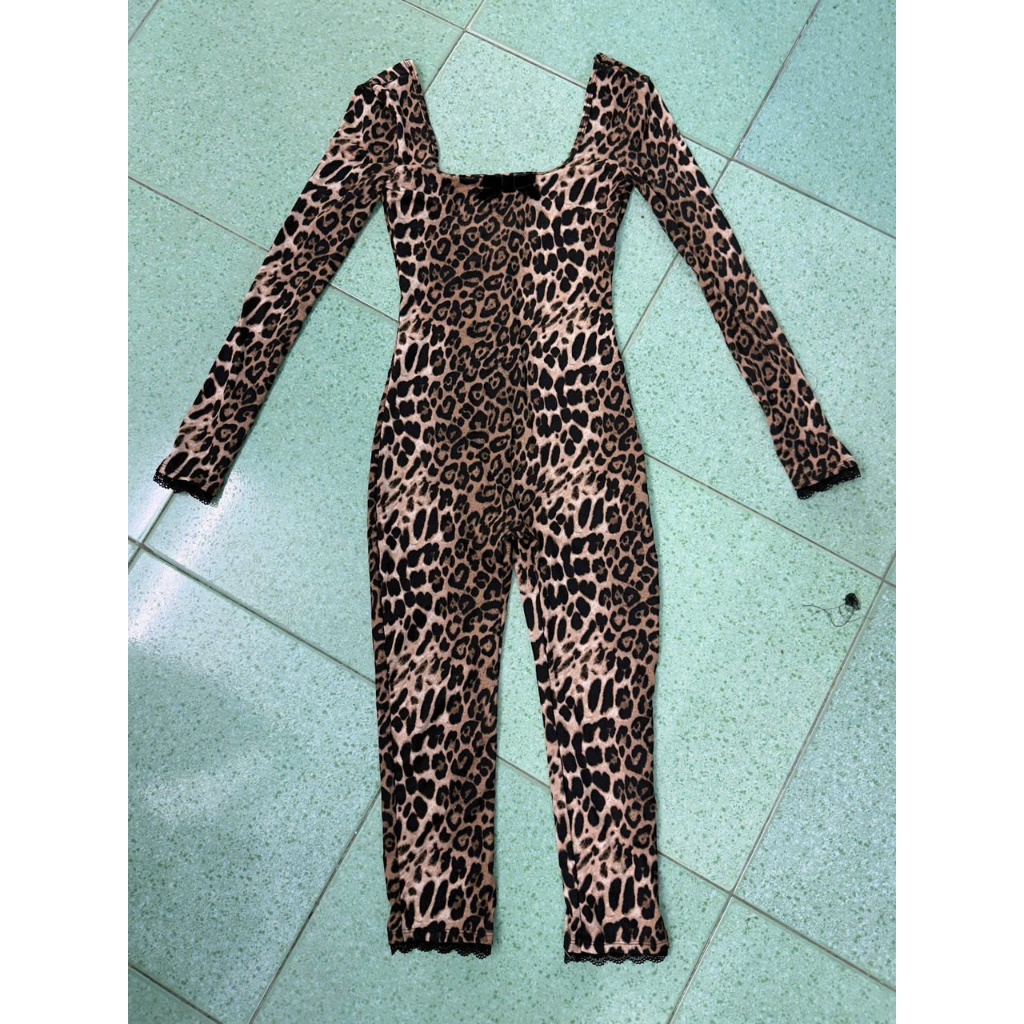 j114 jum beo fashion nova