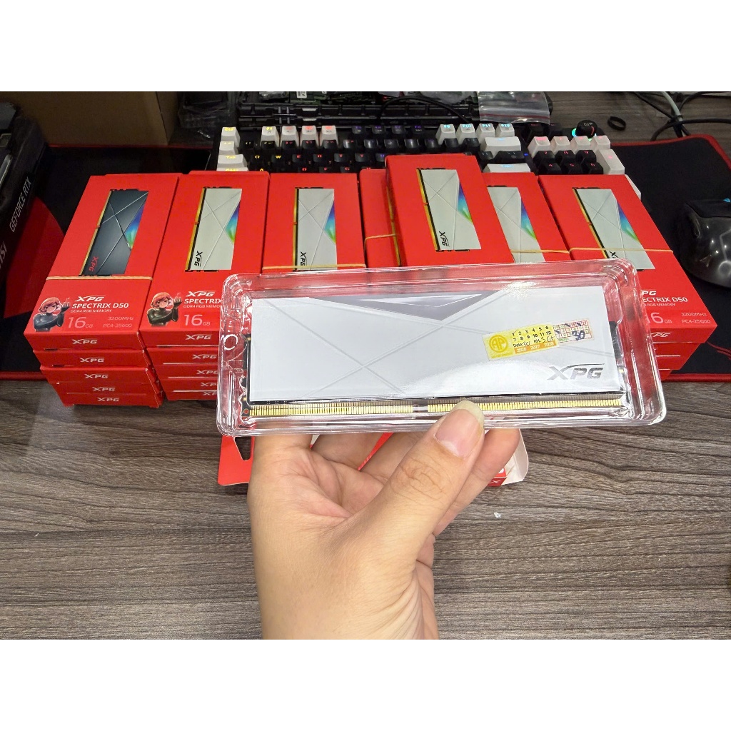 Ram Máy Tính Adata XPG D50 White 16GB 3200Mhz DDR4 NEW BOX BẢO HÀNH CHÍNH HÃNG 60 THÁNG