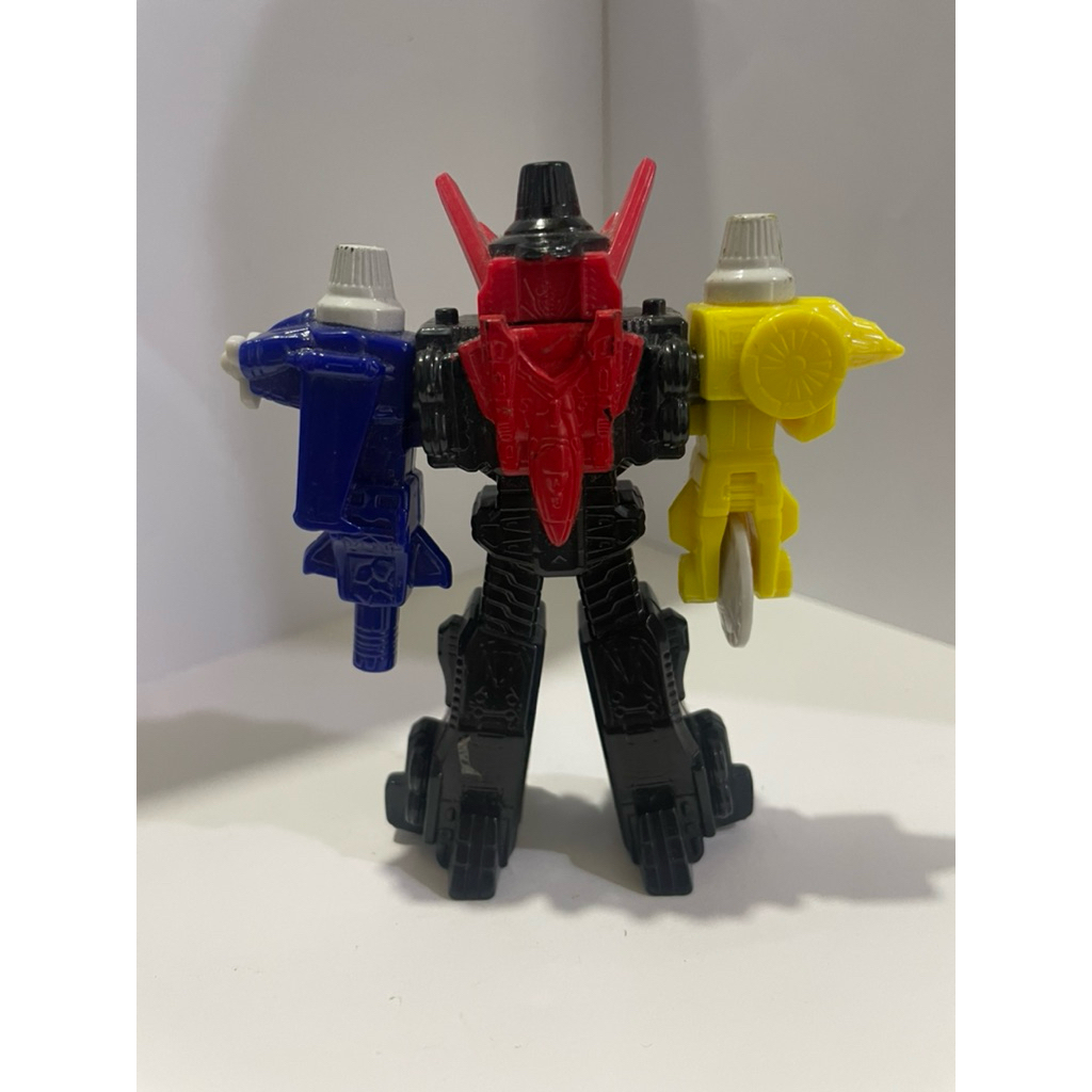 Tiệm đồ cũ - Mô hình Super Sentai Gattai Lupin Kaiser (Lupinranger) của Mcdonal - ảnh thật