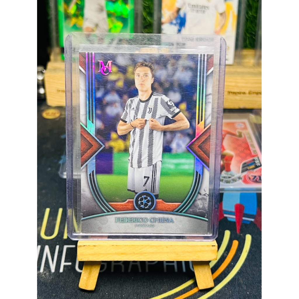 Thẻ bóng đá Federico Chiesa Juventus Topps Museum 2022/23