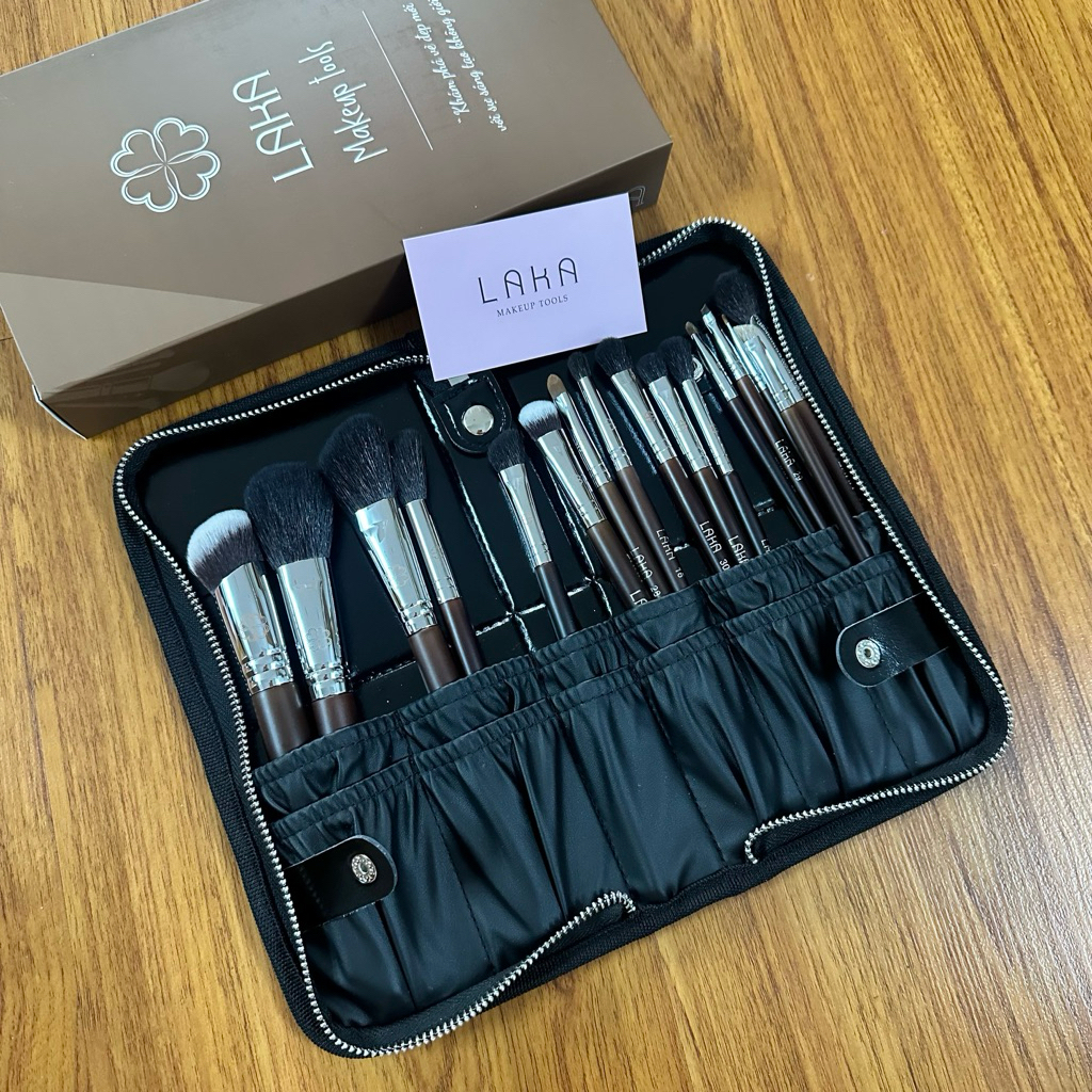 [Laka] Bộ cọ LAKA 16 cây lông t.hú tự nhiên cao cấp - Kèm ví da