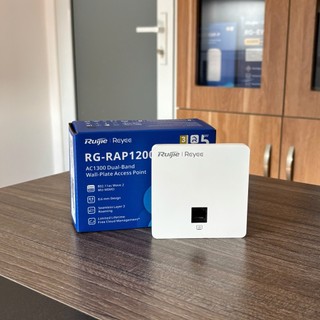 Bộ phát Wifi gắn âm tường RUIJIE REYEE RG-RAP1200(F)