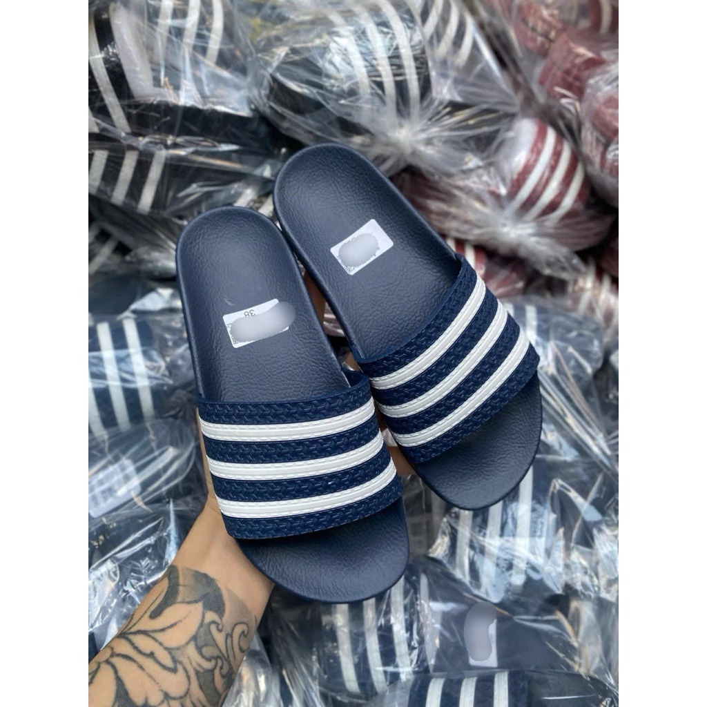 Dép quai ngang ADIDAS 3 sọc thiết kế nổi bật, thời trang