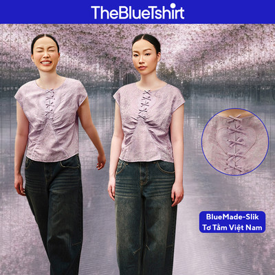 TheBlueTshirt - Áo lụa tơ tằm kiểu trái tim đính nơ trang trí phom regular cho nữ - Kiss Me