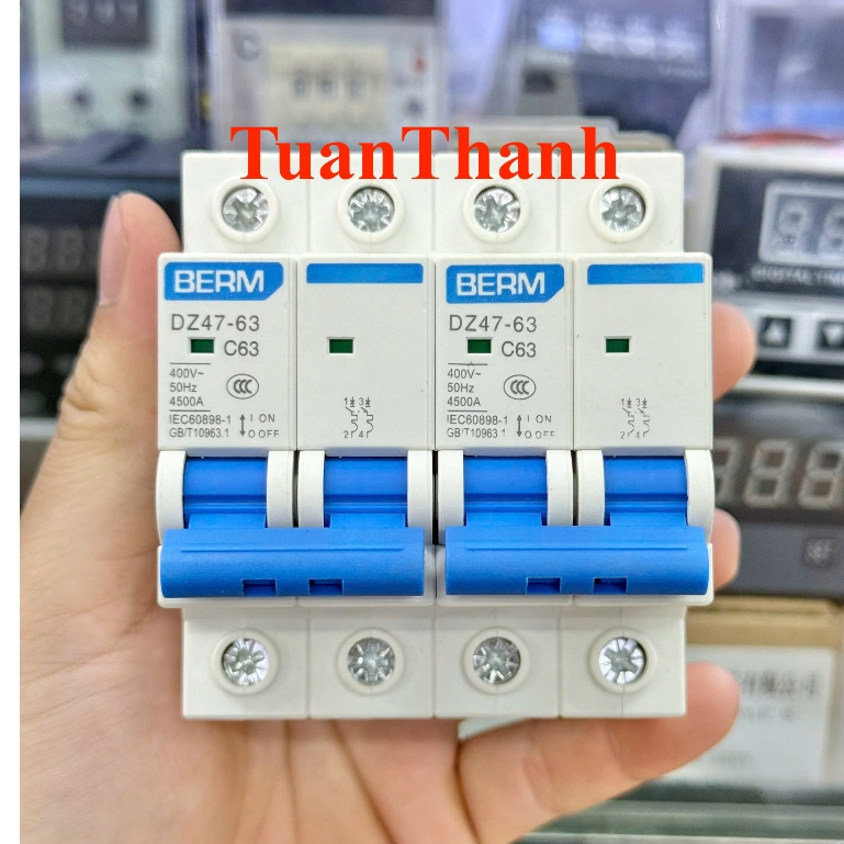 Át CB MCCB Đảo Chiều 1 Pha 63A Hiệu BERM DZ47-63 DZ4763