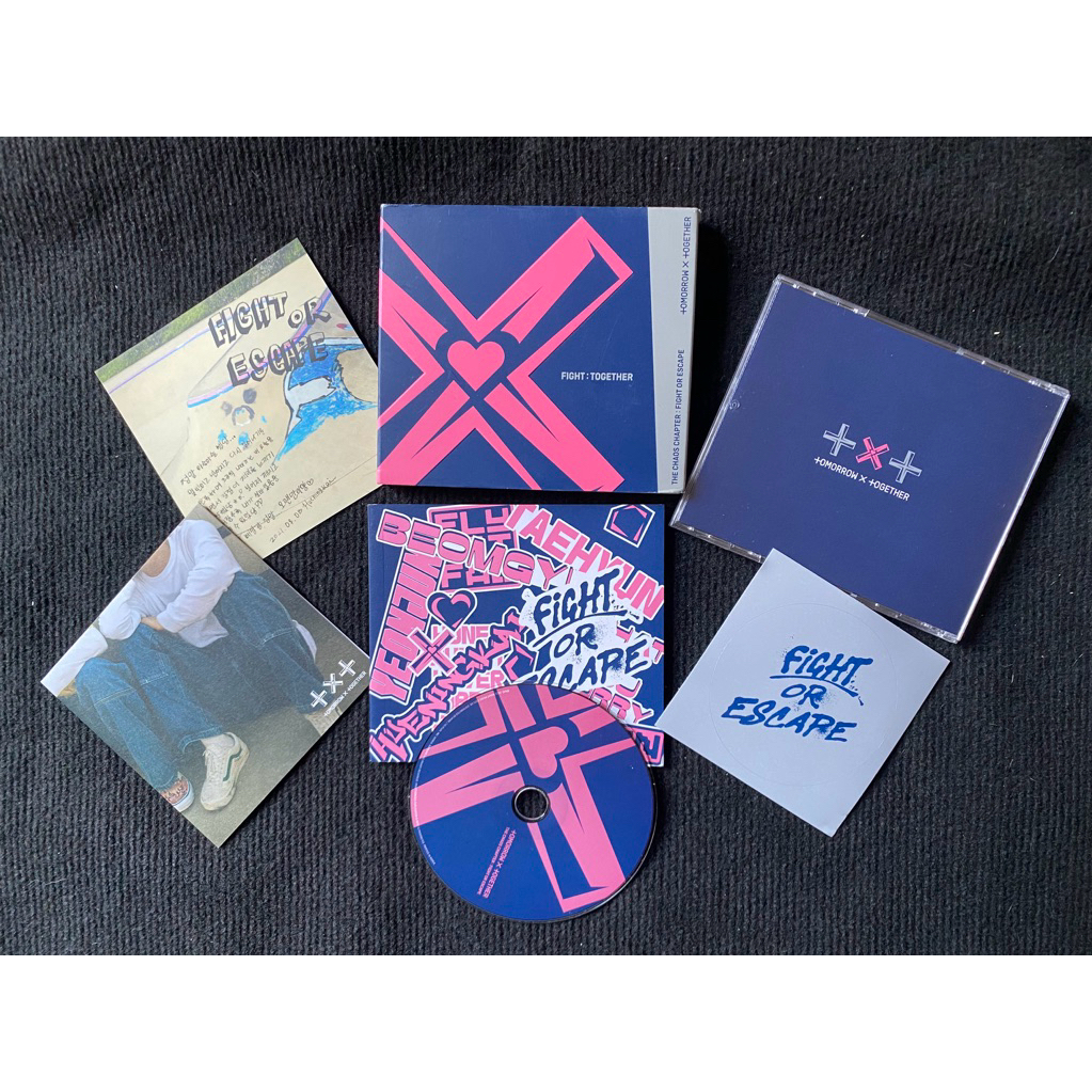 Txt album mini fight: together đã khui seal, gồm cd và photobook poster gấp như hình