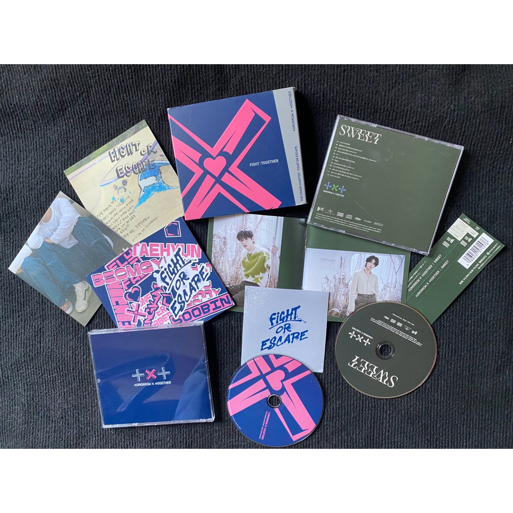 Txt set 2 album mini fight: together và sweet đã khui seal, gồm cd và photobook poster gấp như hình