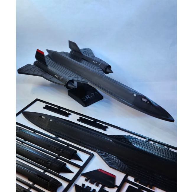 Mô Hình SR71 Lắp Ráp
