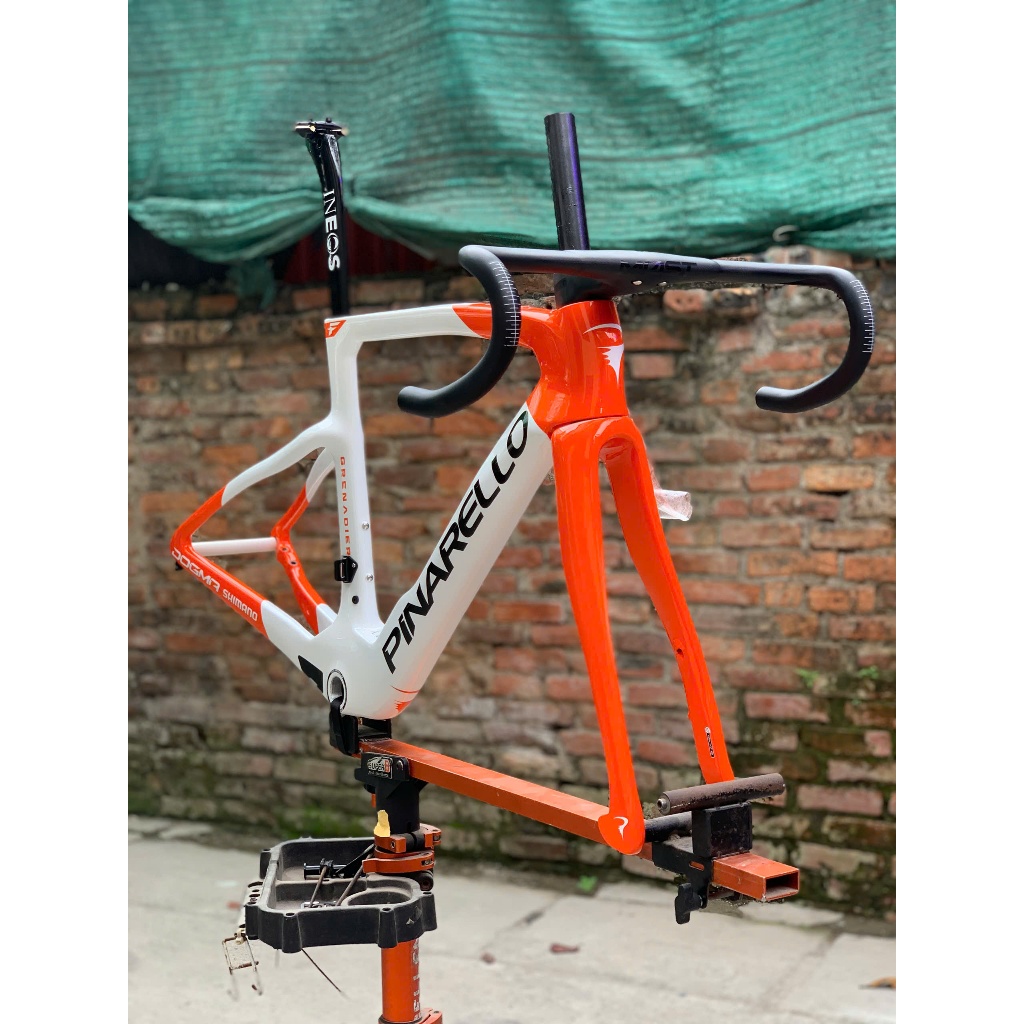 Khung xe đạp road carbon Pina F 2026 phanh đĩa -Trắng cam