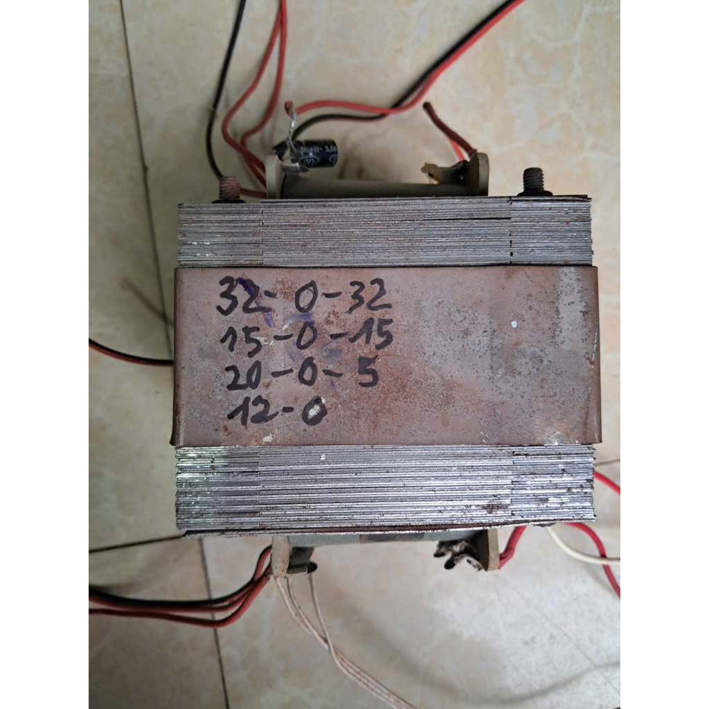 biến áp âm ly - nguồn đôi (dùng để thay thế cho âm ly từ 8 dến 12 sò lớn (A1943 - C5200) - tháo máy