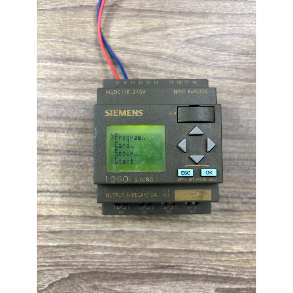 PLC SIEMENS  LOGO 230RC  8 ngõ vào 220VAC 4 ngõ ra RELAY tháo máy