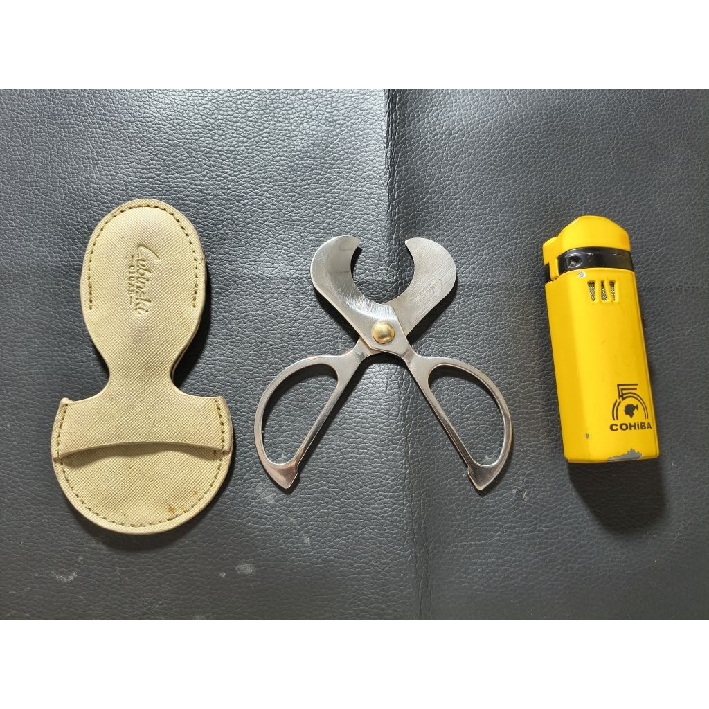 Bộ kéo Lubinsky và bật lửa khò Cohiba ( 2nd hand)