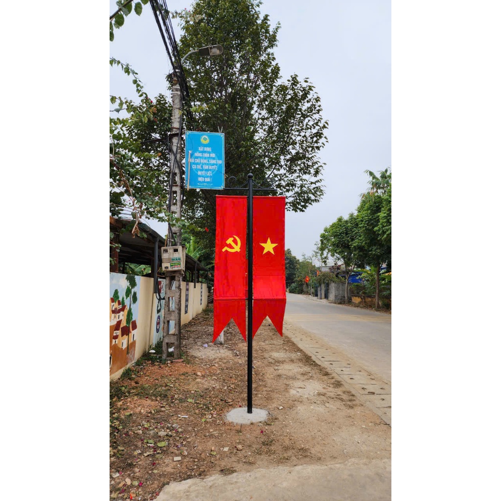 Cờ đuôi cá in 2 mặt Đảng và tổ quốc kích thước 0,4x1,75m