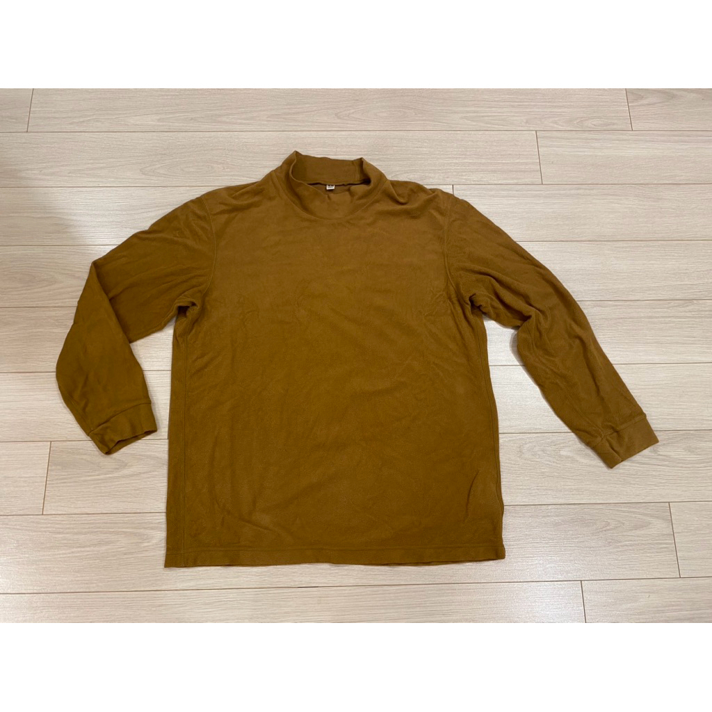 [2HAND] Áo cổ lọ lông cừu Uniqlo