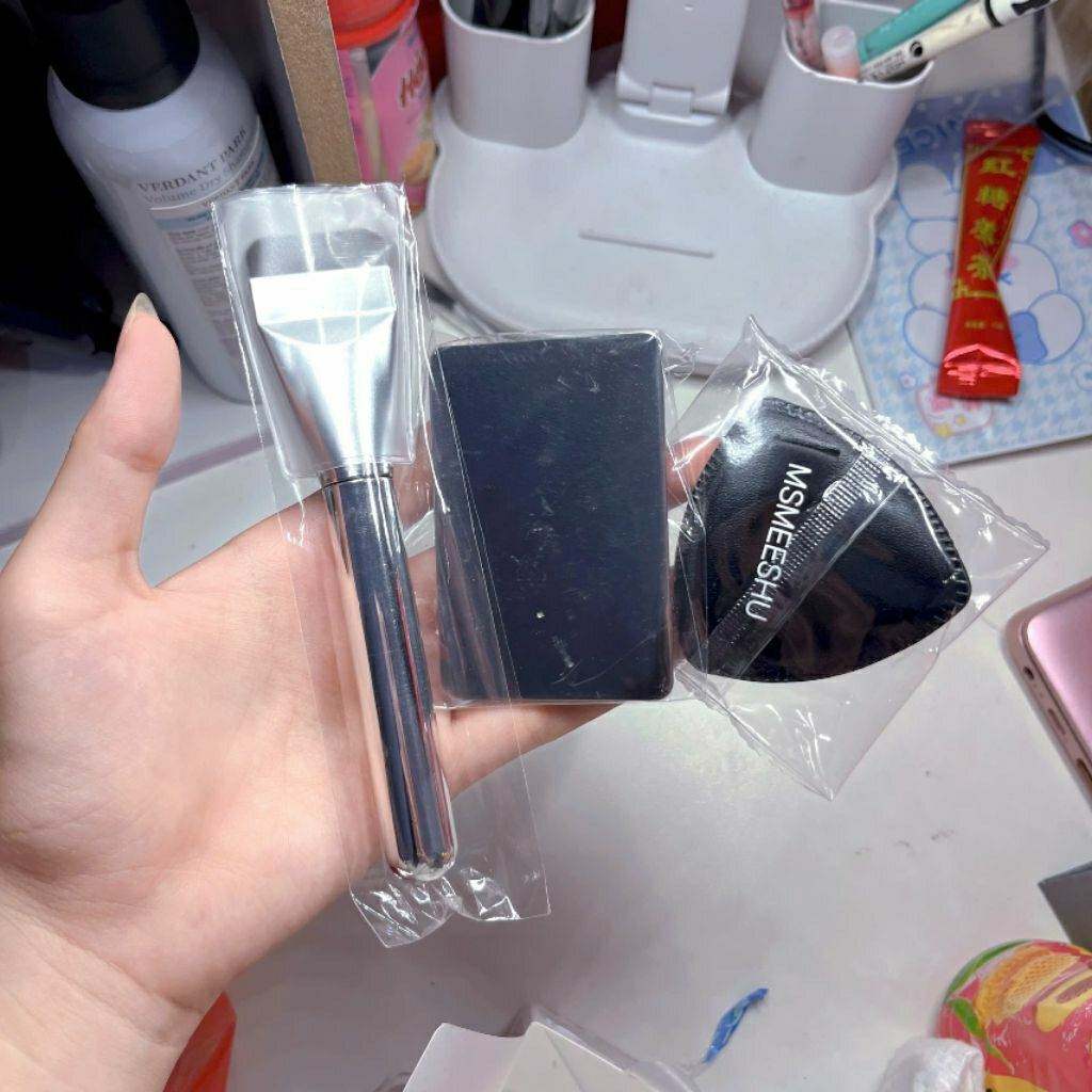 Khay tán nền kèm cọ dàn với mút