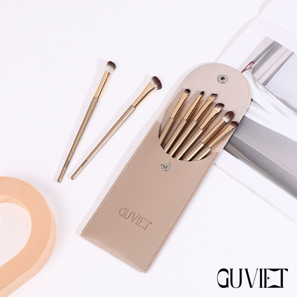 Bộ cọ trang điểm mắt GUVIET màu vàng nâu gồm 8 cọ kèm theo túi da đựng | BigBuy360 - bigbuy360.vn