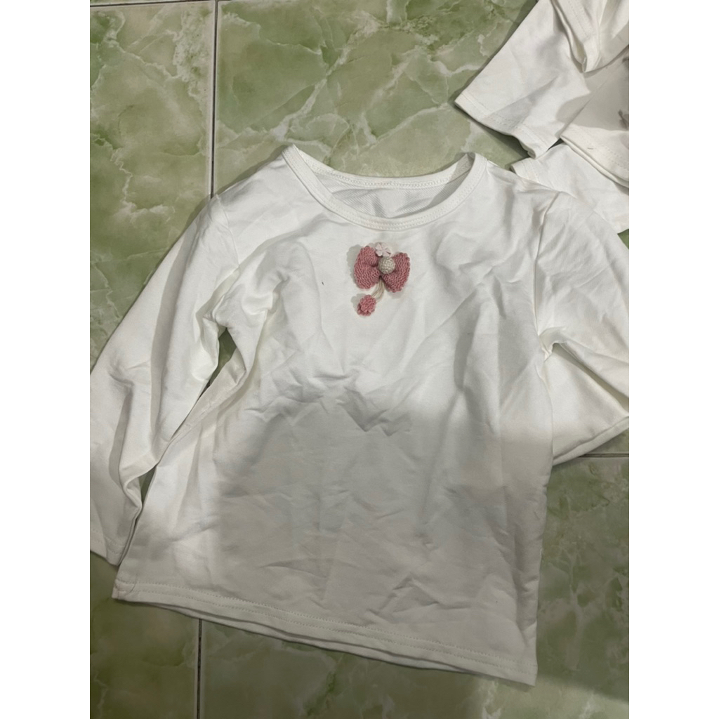 Áo bé size 3,4 tuổi new -O7