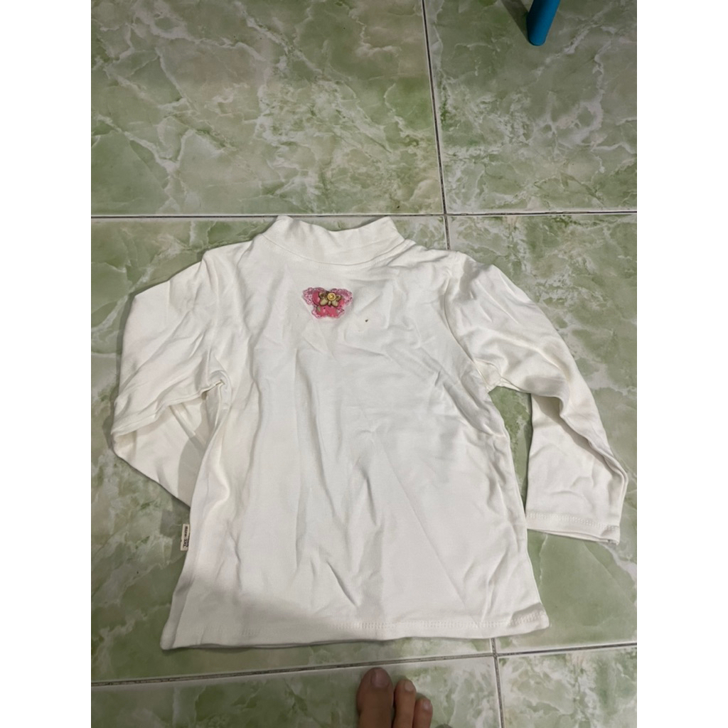 Áo bé khoange 3 tuổi new O7