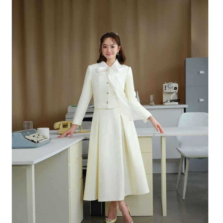 (Winter chapter 1) Áo dạ tweed cổ phối tằm xước trắng có dây nơ, thanh lịch sang trọng thời trang Calie Ak109 | BigBuy360 - bigbuy360.vn