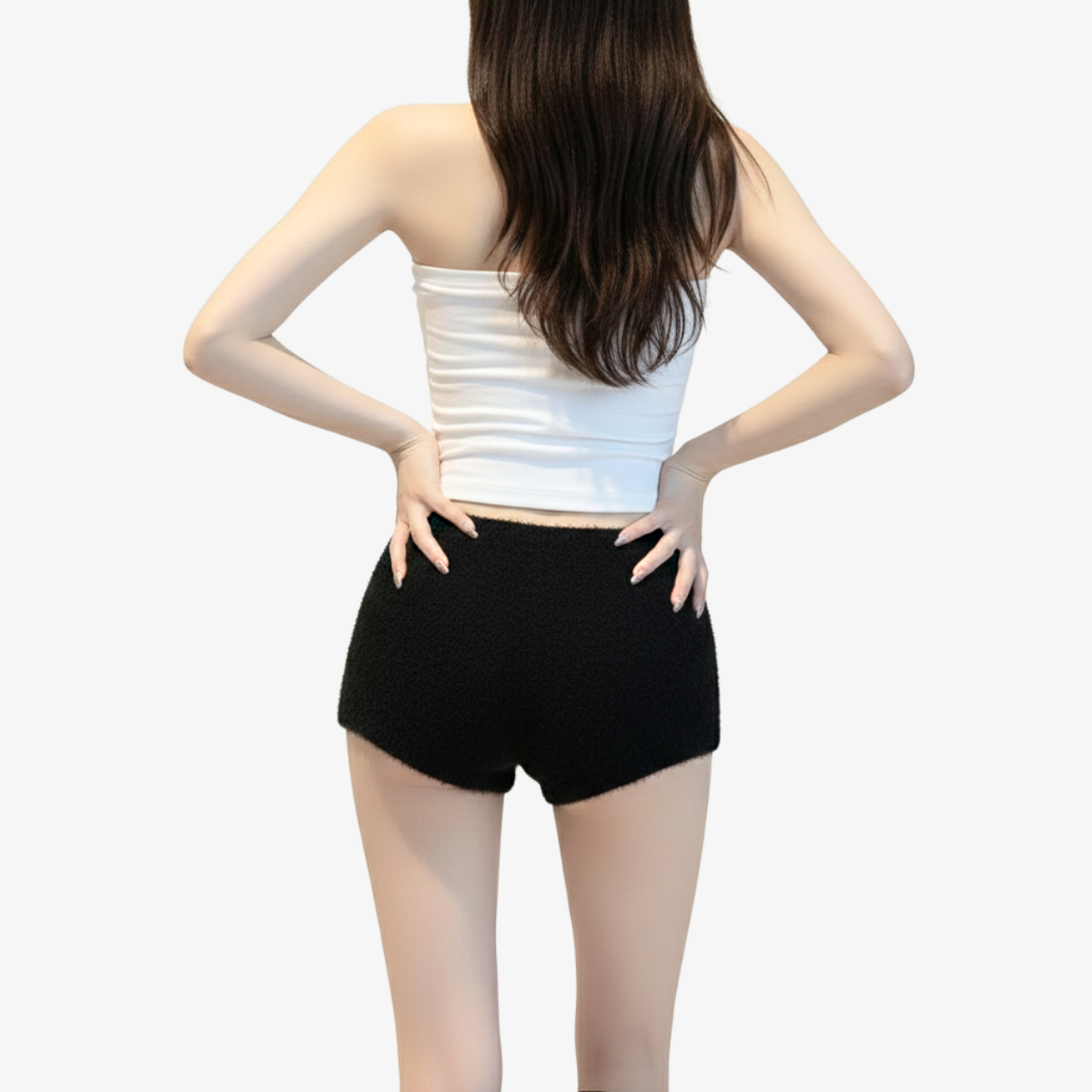 Quần Đùi Cạp Trễ Vải Lông Dáng Ngắn Ôm Style Cực Cháy By ChaBon CB31 | BigBuy360 - bigbuy360.vn