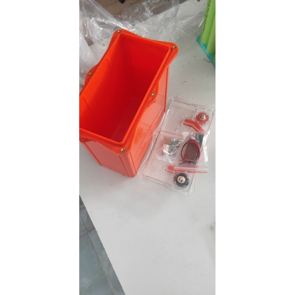 Hộp Đựng Pin 30Ah 8 cell 33140 Chống Nước Tuyệt Đối, Vỏ Bình Pin Mẫu Mới Nhất