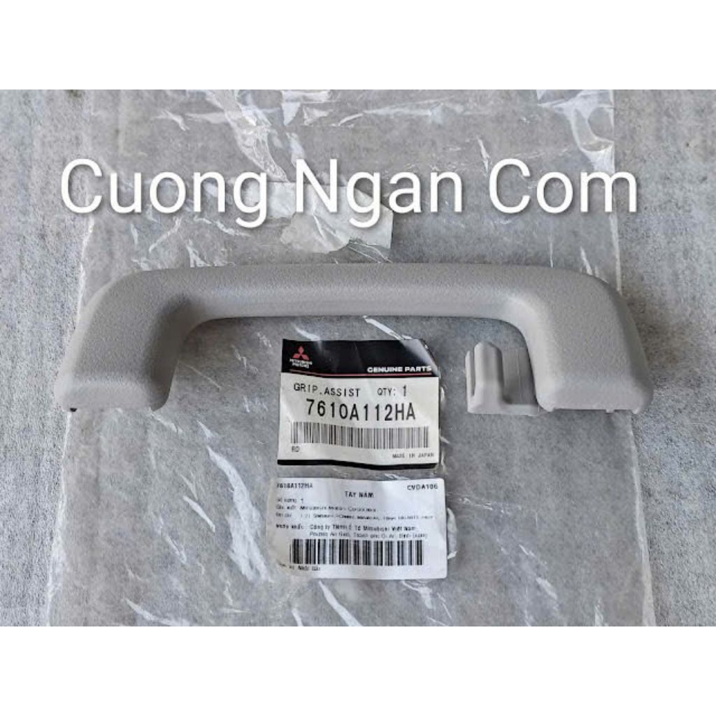 Tay nắm trần (Grip roof inside assist) Pajero V93 7610A046HA / 7610A112HA (Có móc treo)