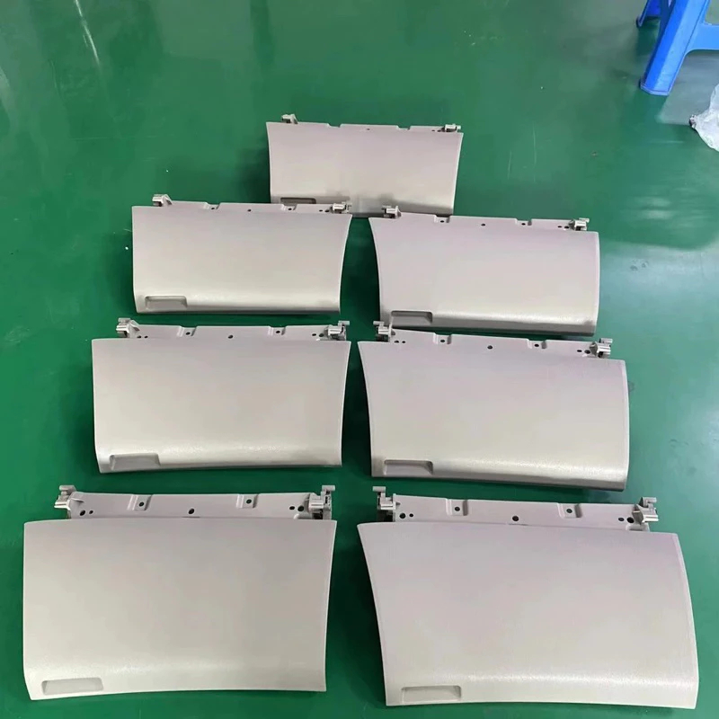 NẮP CỐP ĐỰNG GIẤY TỜ TOYOTA INNOVA 55440-0K040