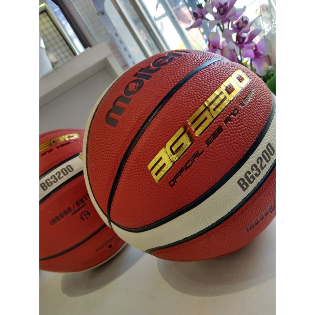 Bóng rổ Molten BG3200