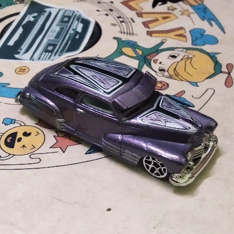 Xe Mô Hình Hot Wheels 47 Chevy Fleetline