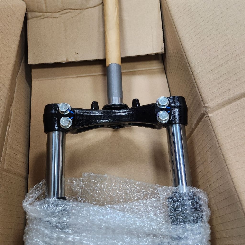 PHUỘC CHẢN 3 XE NVX 155 V3 CHÍNH HÃNG YAMAHA TY 31MM