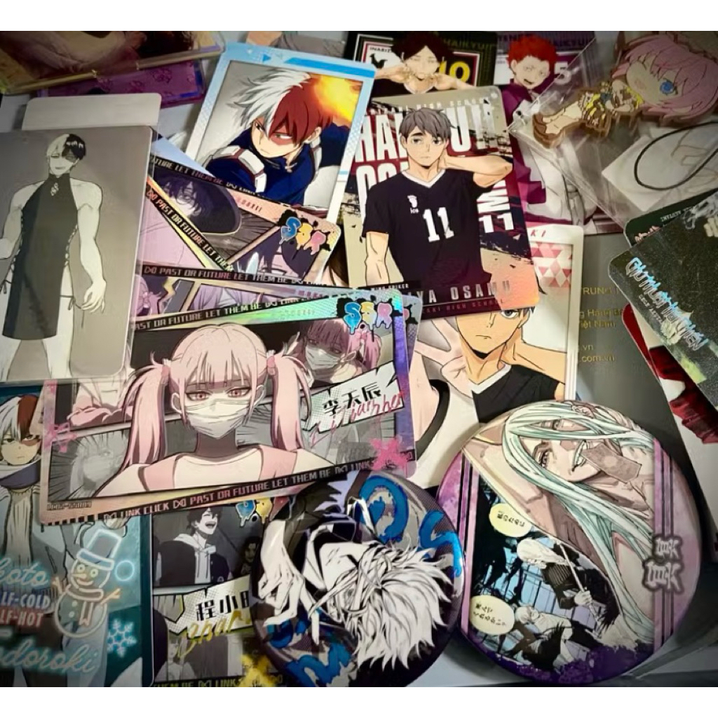 [ib gửi vid check] Lucky box, lucky pack goods anime, BL (chắc chắc có hàng off) gồm badge huy hiệu,
