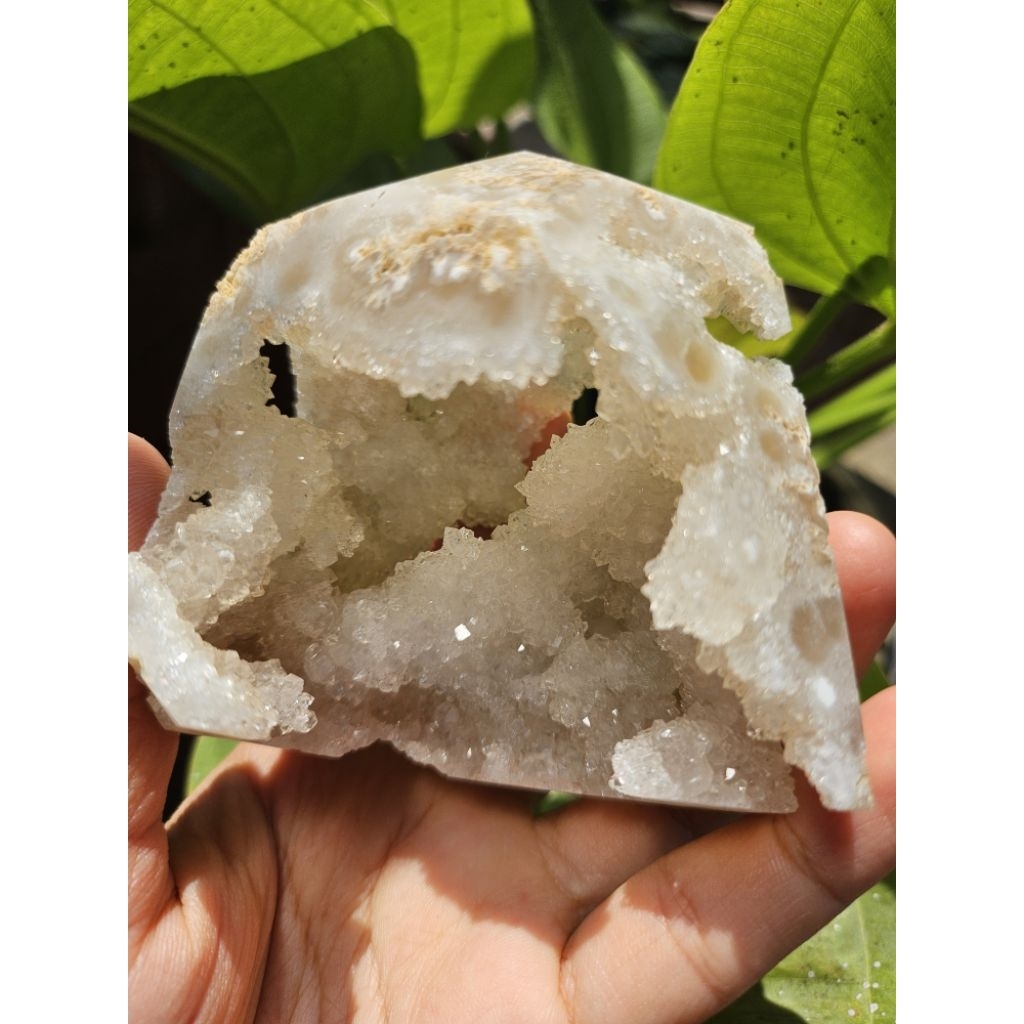 ​💎 HỐC THẠCH ANH TRẮNG TỰ NHIÊN (QUARTZ GEODE) – TINH HOA TỪ LÒNG ĐẤT