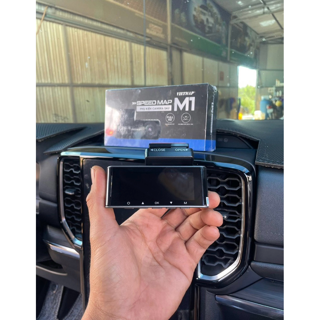 [VIETMAP SPEED MAP M1]ghi hình cam trc 2K,cam sau Full HD, góc rộng 170 độ,màn hình 3.18inch,GPS,cản