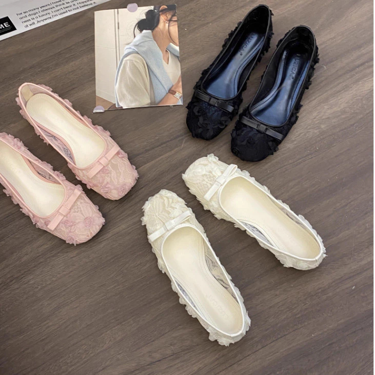 [Peinn] [Lùi 1 sz ] Giày Búp Bê Ren Thêu Hoa Hồng Nổi Phong Cách Nhẹ Nhàng Nữ Tính Mã 307