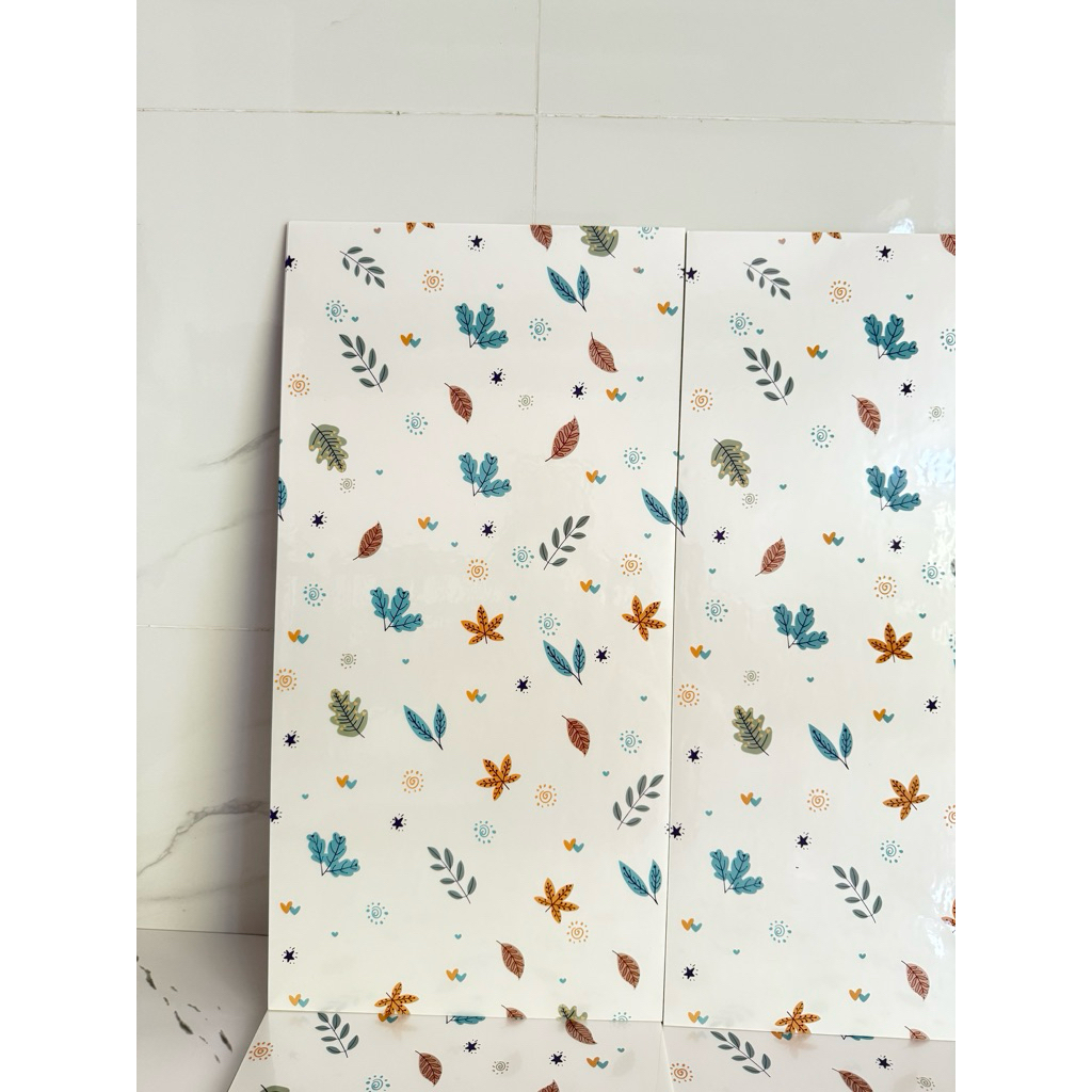 50 Tấm  Giấy dán tường PVC loại 1