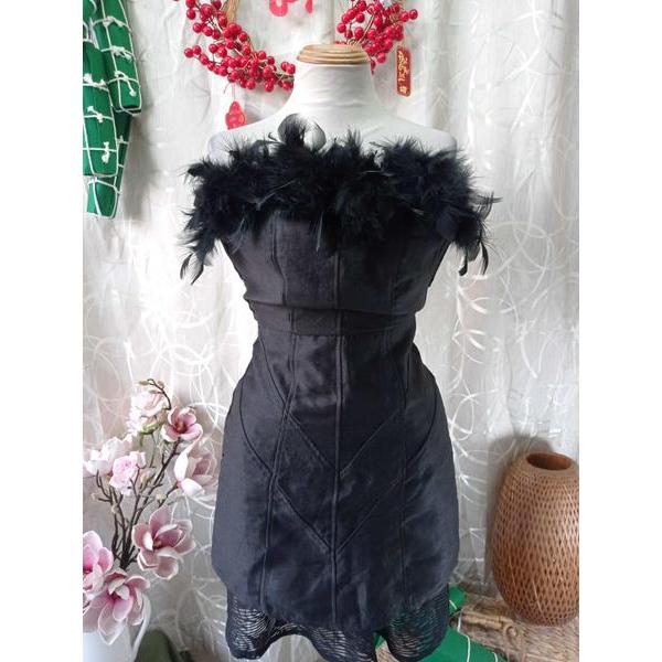 BBSTORE'S thanh lý - Đầm cúp ngực phối lông vũ bymo - SIZE S