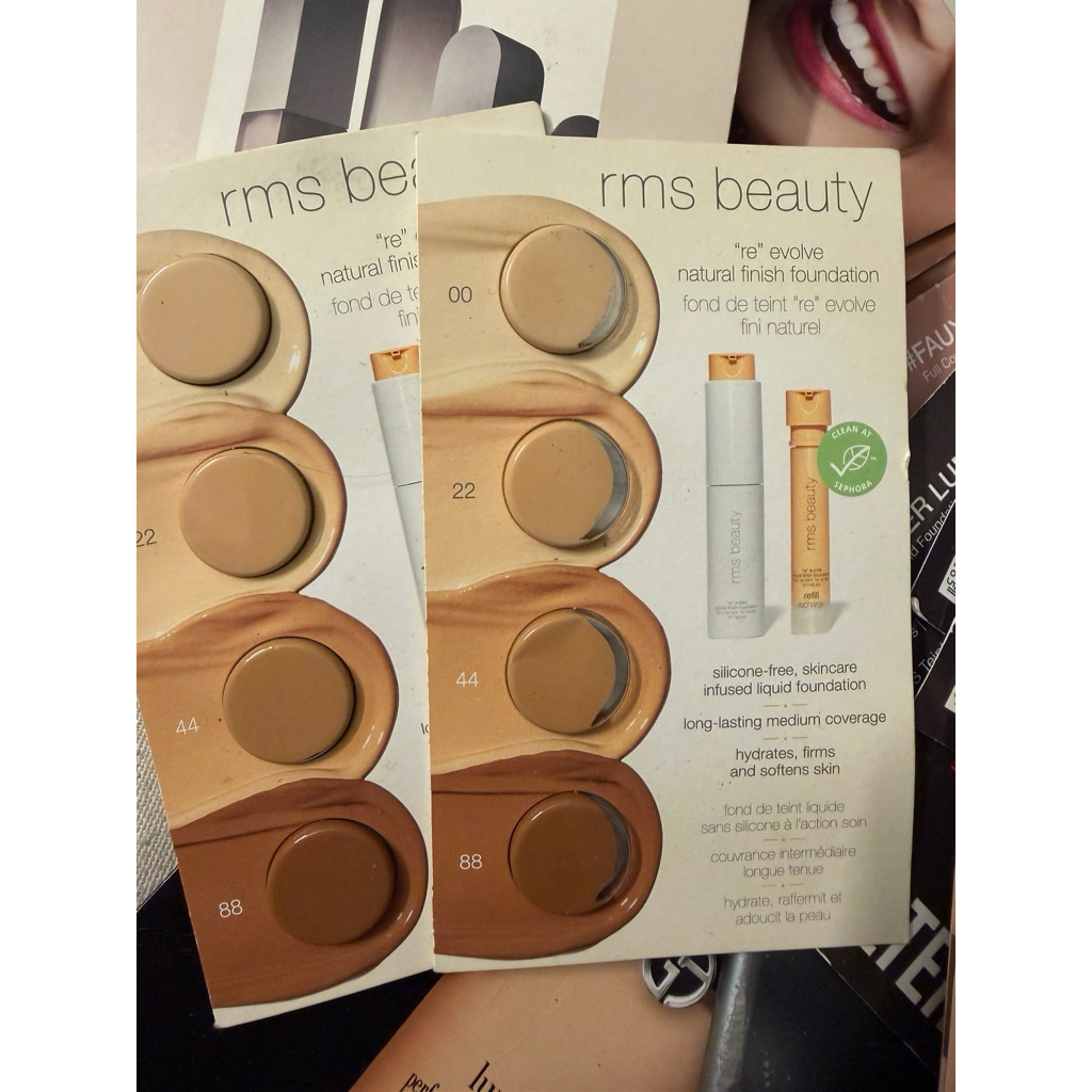 kem nền RMS Beauty "Re" Evolve Natural Finish Foundation