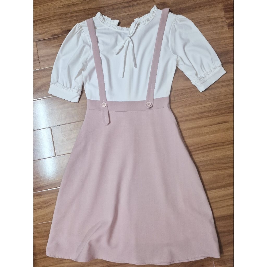 Đầm Gumac thanh lý size M