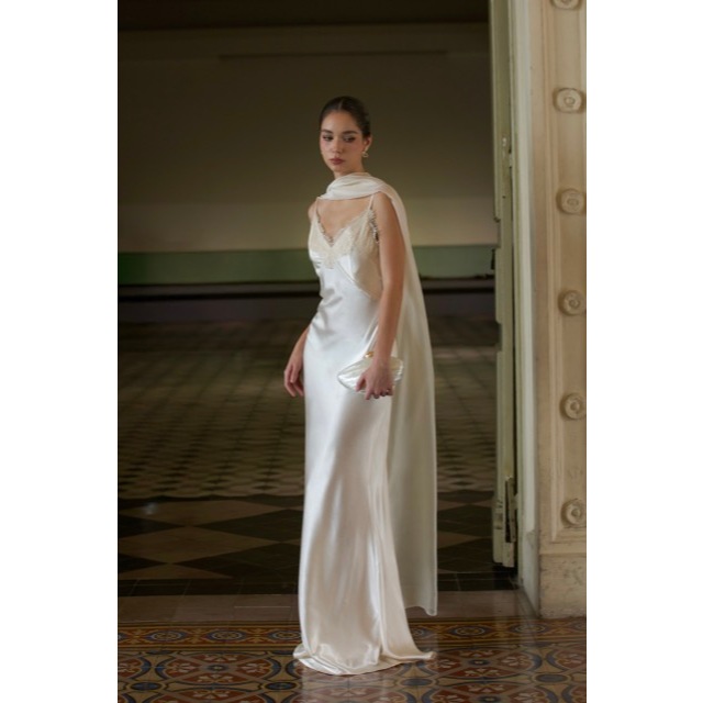 Đầm lụa dự tiệc hở lưng phối ren kèm khăn choàng tơ WAVE Resort Wear Ophelia Dress
