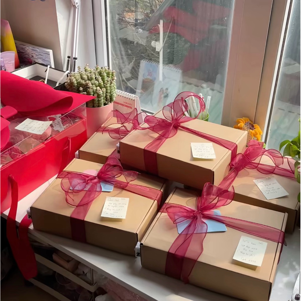 Hộp Quà Bánh Kẹo Handmade Đỏ Ngọt Ngào (sz 25x20x6)