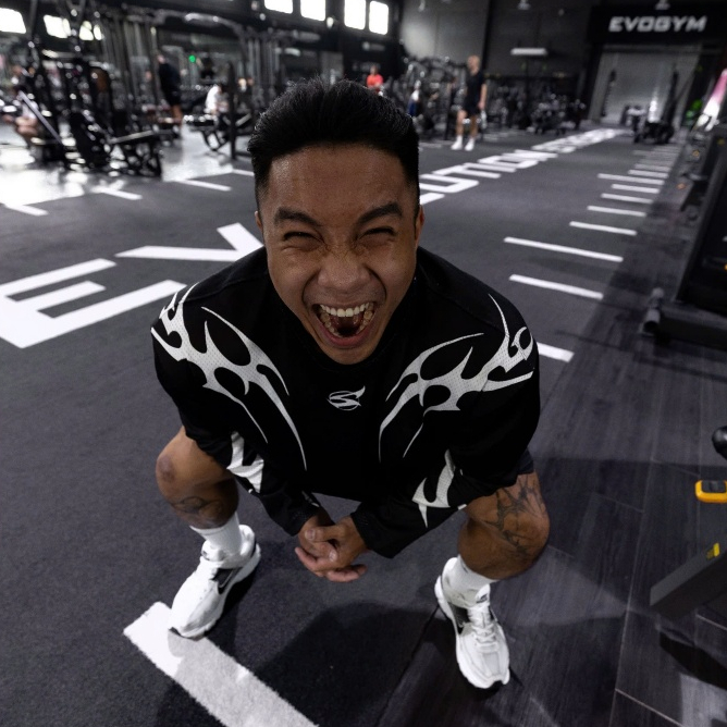 Áo thun tay dài vải lưới thể thao Sigma Longsleeve form boxy phong cách | SAINTED | BigBuy360 - bigbuy360.vn
