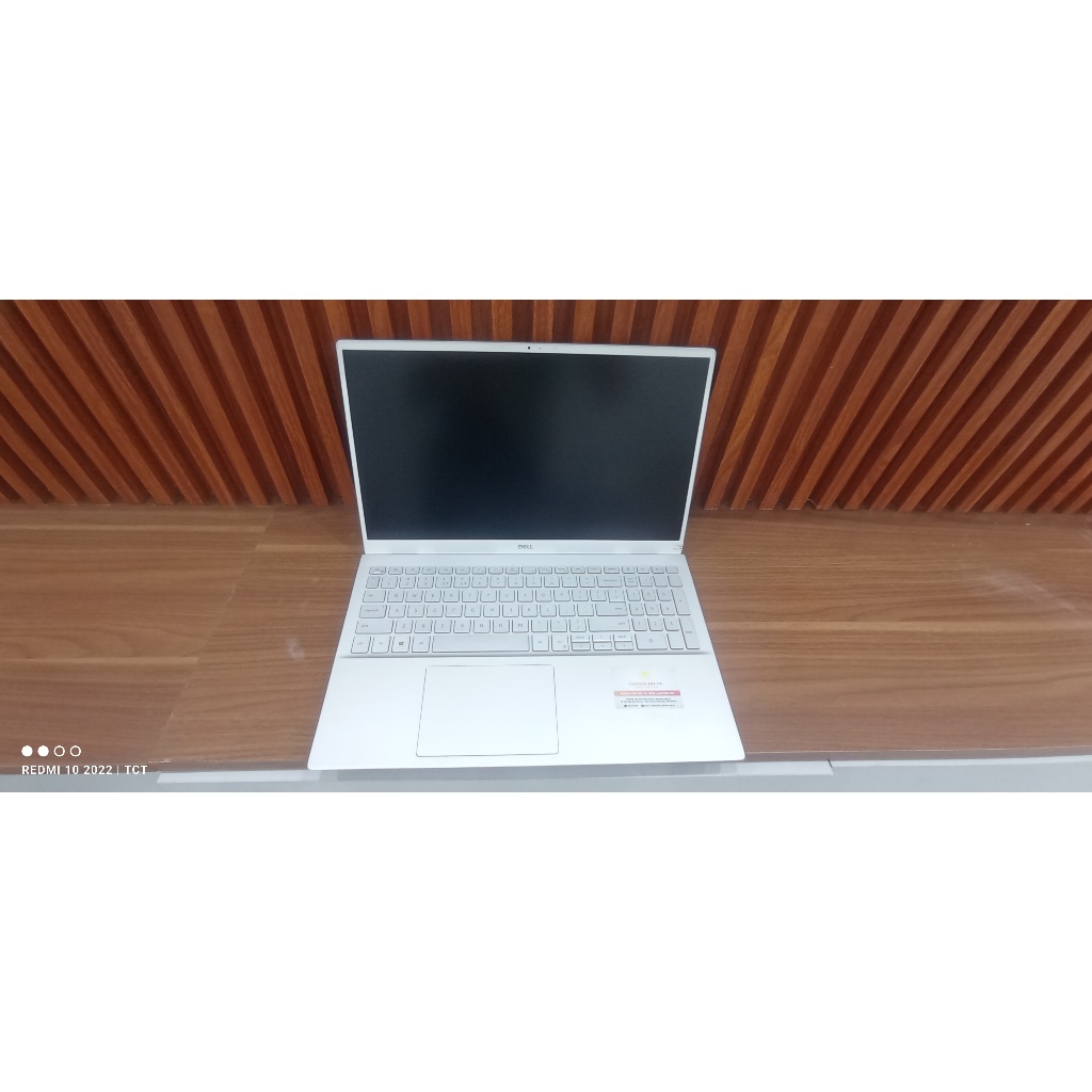 Dell Inspiron 5501 i5-1035G1 8GB 512GB MX330 FHD 15.6