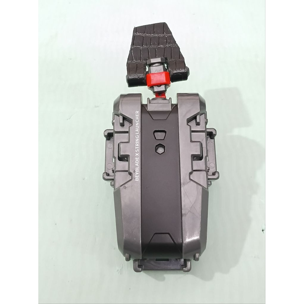 Con quay Beyblade X - String Launcher Right xám Đã Qua Sử Dụng