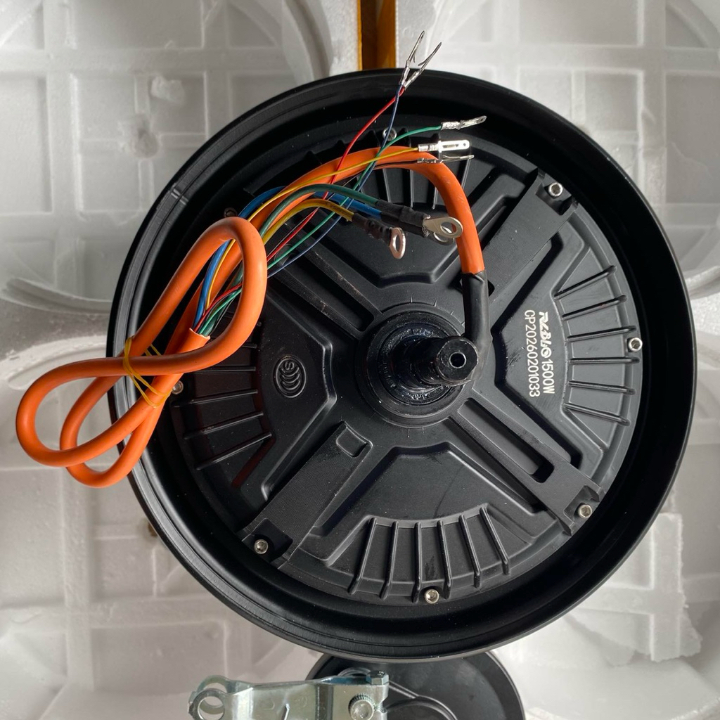 Động cơ 1500w vành 10 phanh cơ có đủ bát phanh và  kèm theo 60/72v